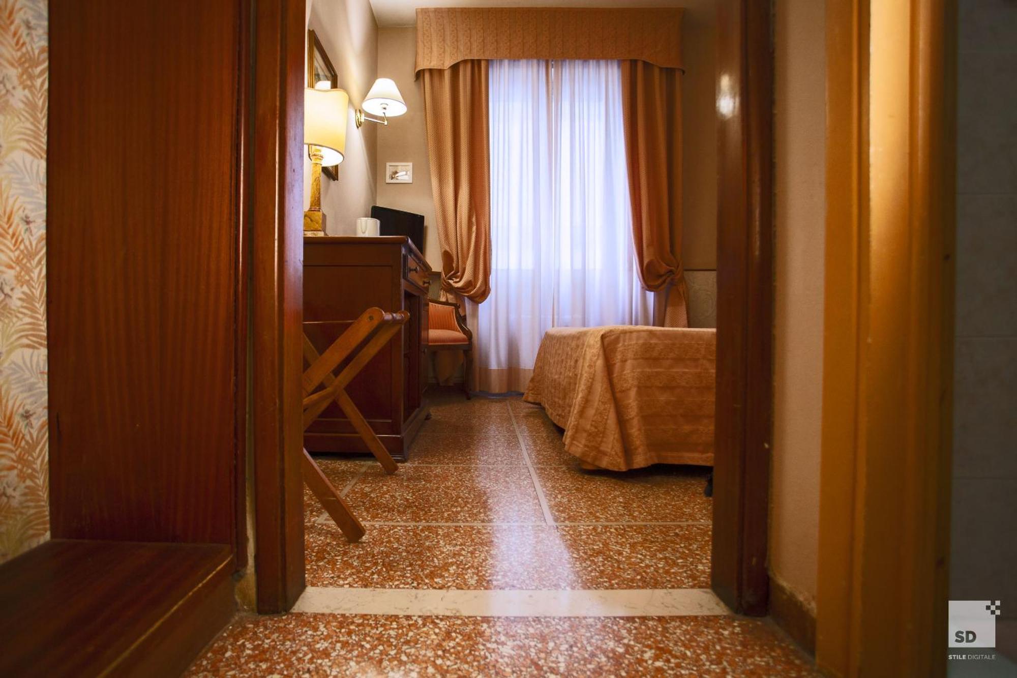 Hotel La Pace Pisa Exterior foto